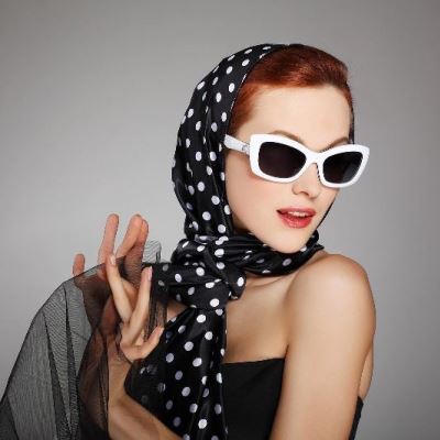 Окна защищают от яркого солнца